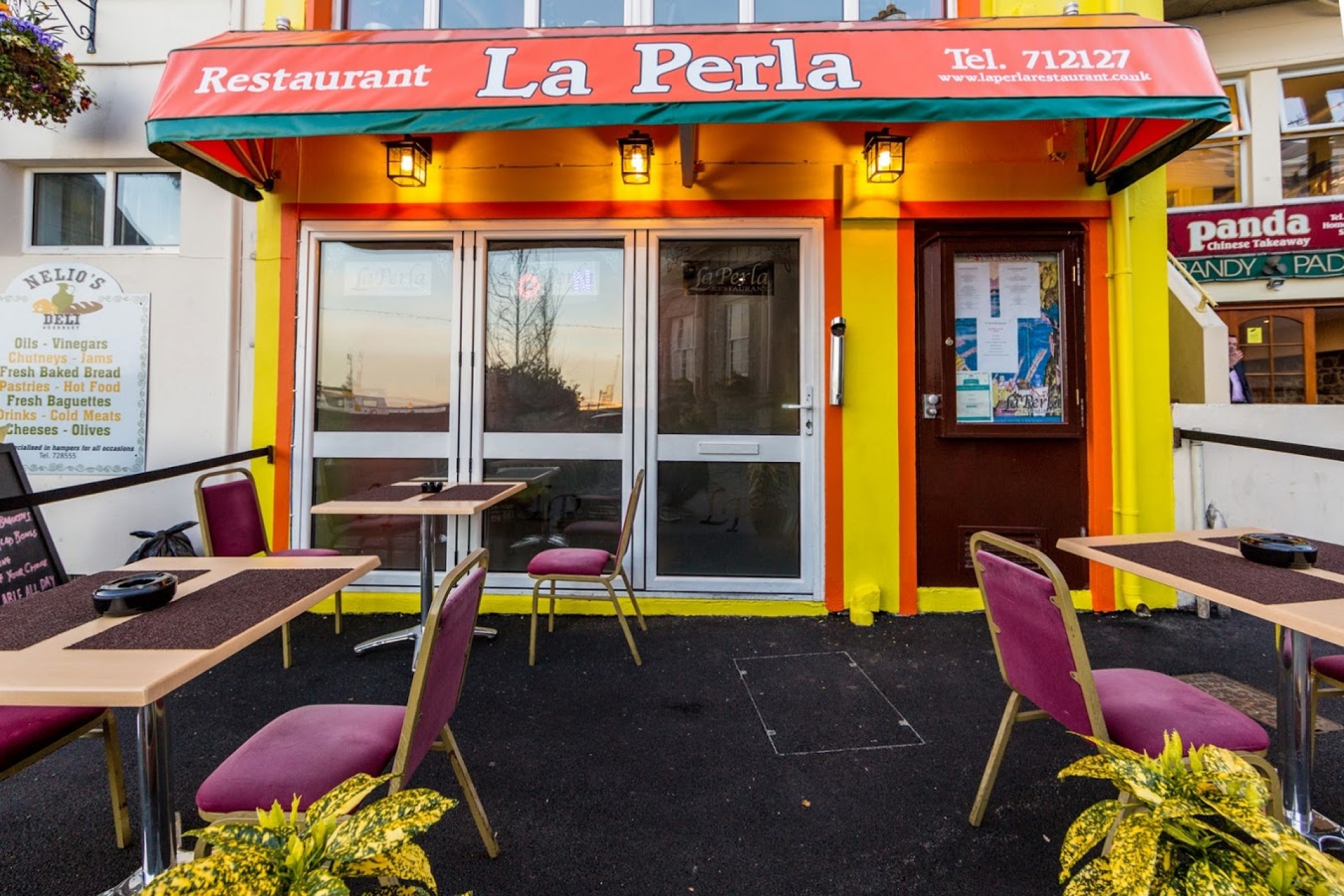 GY4 YOU - La Perla Restaurant